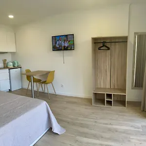 Feeling Like Apartamento