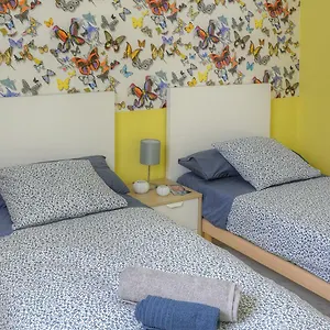 https://sevilla-butterfly-suites.es-andalucia.com