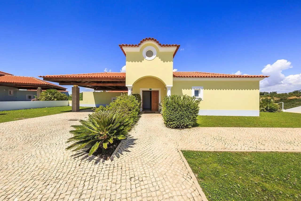 Eden Villas & Apartments Albufeira 4*,
